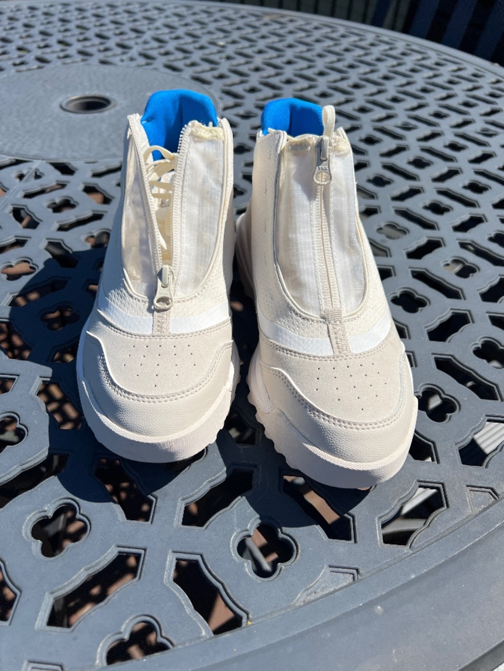 Cute white tennis shoes